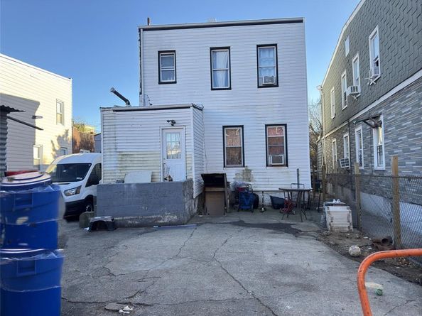 98-07 35th Ave, Corona NY 11368