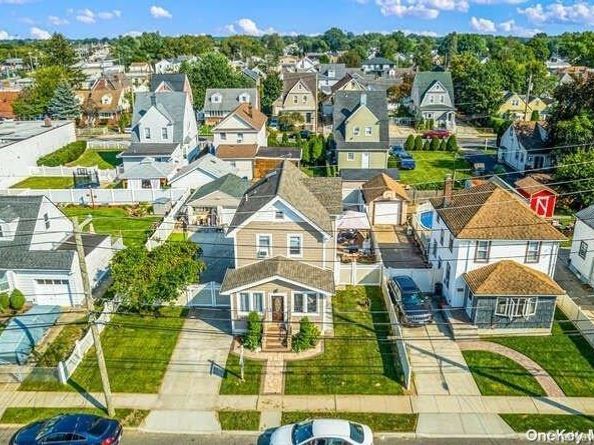 91 Rockmart Avenue, Elmont NY 11003