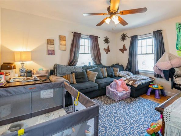 35 East Avenue, Glen Cove NY 11542