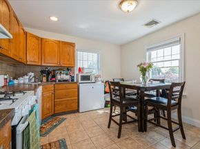 35 East Avenue, Glen Cove NY 11542