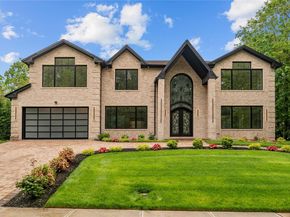 46 Snapdragon Lane, Roslyn Heights NY 11577