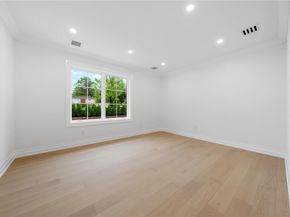 46 Snapdragon Lane, Roslyn Heights NY 11577
