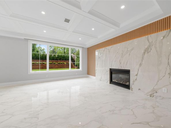 46 Snapdragon Lane, Roslyn Heights NY 11577