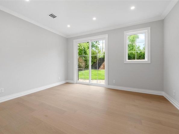 46 Snapdragon Lane, Roslyn Heights NY 11577