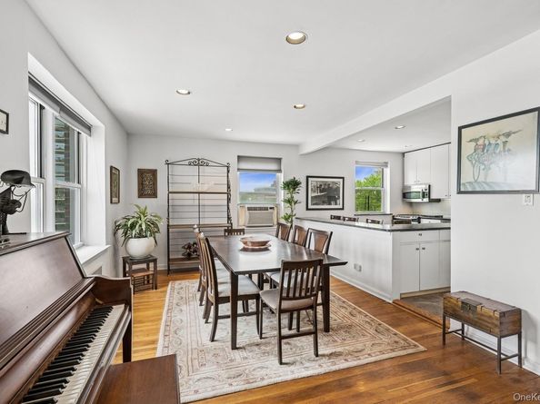 162-41 Powells Cove Boulevard 4G, Beechhurst NY 11357