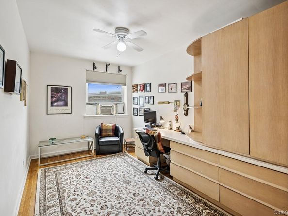 162-41 Powells Cove Boulevard 4G, Beechhurst NY 11357