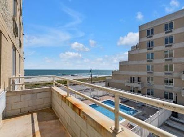 440 W Broadway 3A, Long Beach NY 11561