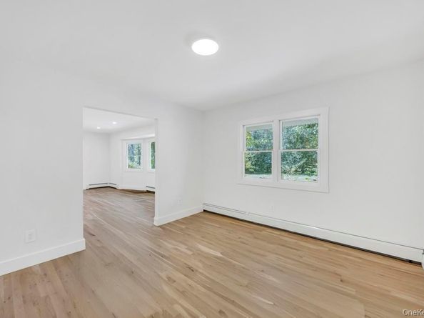 85 Meadow Glen Road, Fort Salonga NY 11768