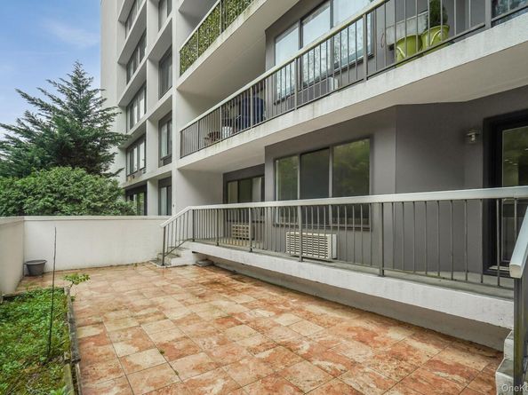 300 High Point Drive 313, Hartsdale NY 10530
