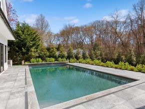 14 Oak Grove Road, Southampton NY 11968