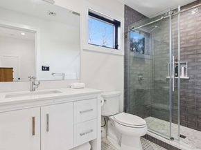 14 Oak Grove Road, Southampton NY 11968