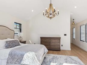 14 Oak Grove Road, Southampton NY 11968
