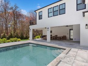14 Oak Grove Road, Southampton NY 11968