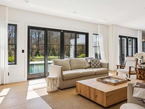 14 Oak Grove Road, Southampton NY 11968