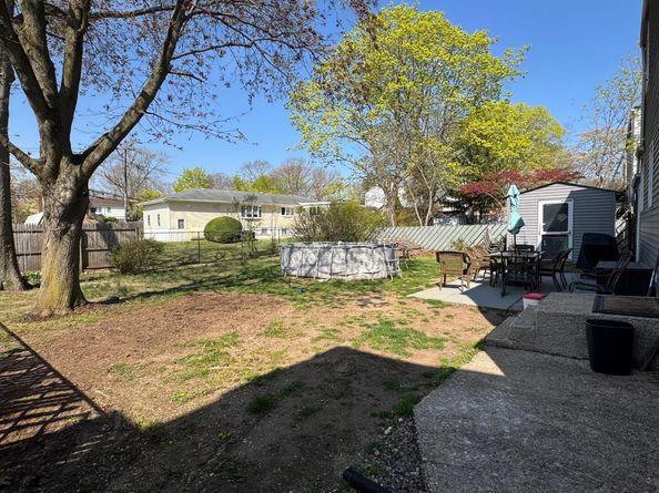 11 Moore Place, Melville NY 11747