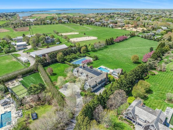 672 Halsey Lane, Water Mill NY 11932