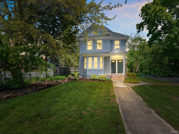 1220 Youngs Avenue, Southold NY 11971