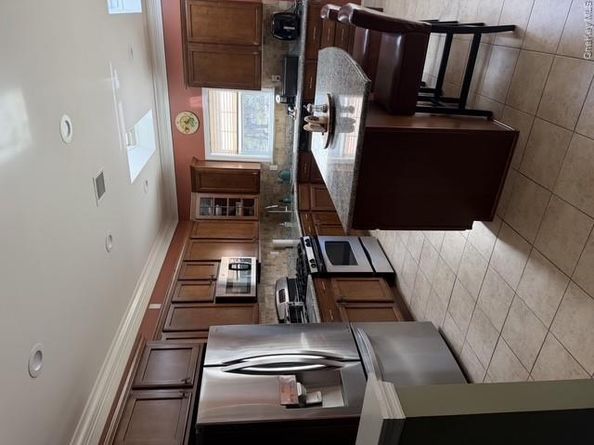 47 Stoneleigh Drive, Riverhead NY 11901