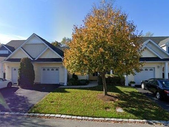 47 Stoneleigh Drive, Riverhead NY 11901