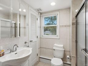 149 Princeton Street, Roslyn Heights NY 11577
