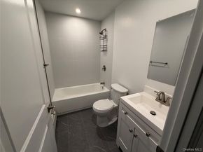 100 Clarewood Drive 2K, Hastings-on-Hudson NY 10706