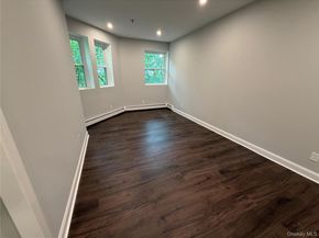 100 Clarewood Drive 2K, Hastings-on-Hudson NY 10706