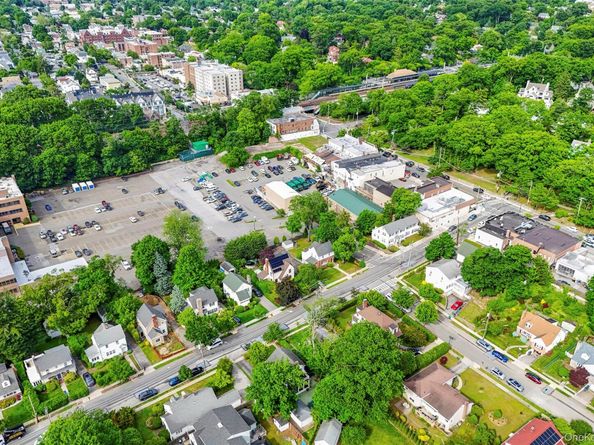 174 Sparks Avenue, Pelham NY 10803