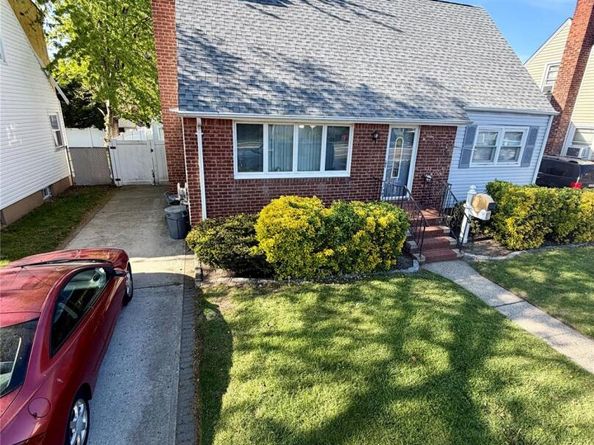 847 Jerusalem Avenue, Merrick NY 11566