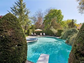 70 Laurel Court, Laurel Hollow NY 11791
