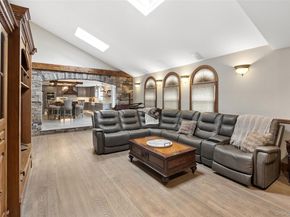 70 Laurel Court, Laurel Hollow NY 11791