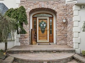 70 Laurel Court, Laurel Hollow NY 11791