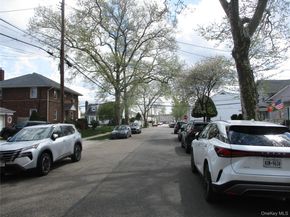 167 Roosevelt Avenue, Mineola NY 11501