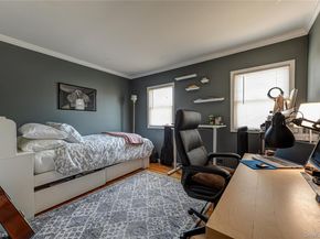 20 Evon Drive, Syosset NY 11791