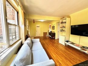 138-29 Jewel Ave 2D, Kew Garden Hills NY 11367