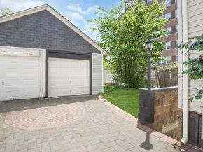 320 E 235th Street, Bronx NY 10470