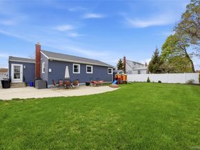 644 N Clinton Avenue, Lindenhurst NY 11757