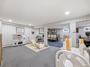 644 N Clinton Avenue, Lindenhurst NY 11757