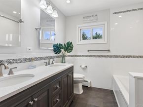 2701 S Seamans Neck Road, Seaford NY 11783