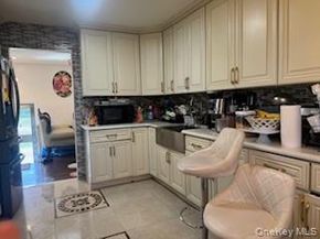 12 Hilton Court, Hicksville NY 11801