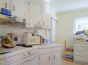 80 Lewis Street, Southampton NY 11968