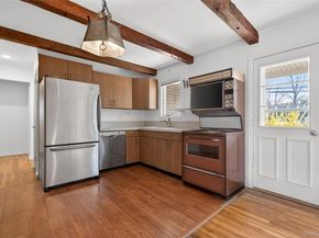 23 Pell Terrace, Garden City NY 11530