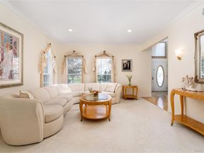 9 Framingham Lane, Shoreham NY 11786
