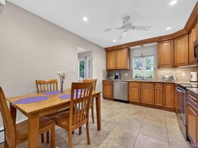 8 Glen Lane, Glenwood Landing NY 11547