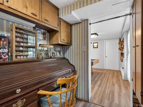 8 Glen Lane, Glenwood Landing NY 11547