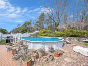 51 Wexford Drive, Oakdale NY 11769
