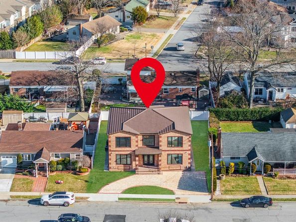 957 Dana Avenue, Valley Stream NY 11580