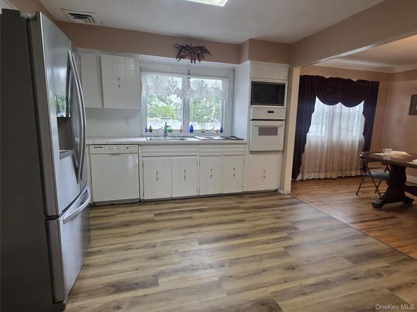 2663 Columbus Avenue, North Bellmore NY 11710