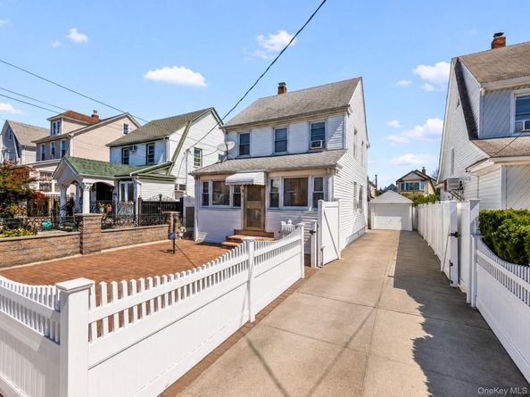 89-53 218th Place, Queens Village NY 11427
