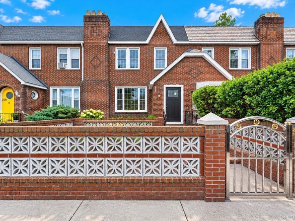 21933 Edgewood Avenue, Laurelton NY 11413