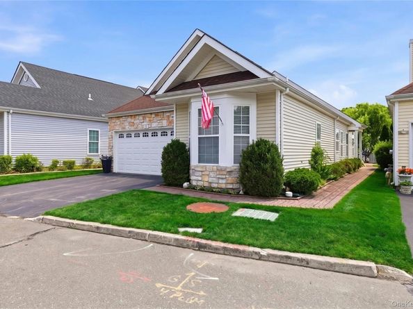 581 Leisure Drive, Ridge NY 11961